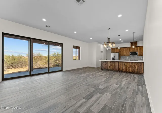 Photo 3 of Single family home for sale at 285 Ironwood Pl, Wickenburg, AZ 85390 | MLS# 1081099 | Listing updated on 2026-10-26