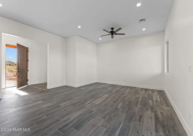 Photo 2 of Single family home for sale at 285 Ironwood Pl, Wickenburg, AZ 85390 | MLS# 1081099 | Listing updated on 2026-10-19