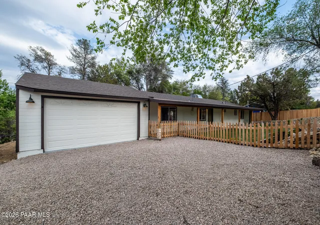 Photo 3 of Single family home for sale at 2013 Estrella Rd, Prescott, AZ 86305 | MLS# 1081120 | Listing updated on 2026-09-19
