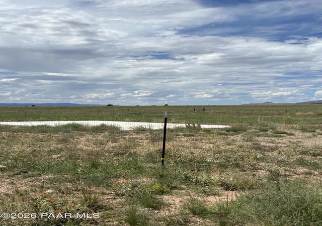 Photo 3 of Land for sale at 3210 W Limestone Dr, Paulden, AZ 86334 | MLS# 1084453 | Listing updated on 2026-09-22