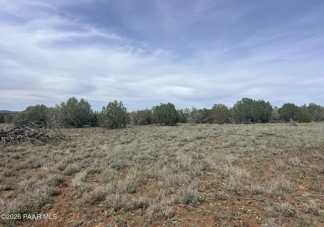 Photo 3 of Land for sale at 51 W Boiling Pot Rd, Ash Fork, AZ 86320 | MLS# 1081350 | Listing updated on 2026-09-01