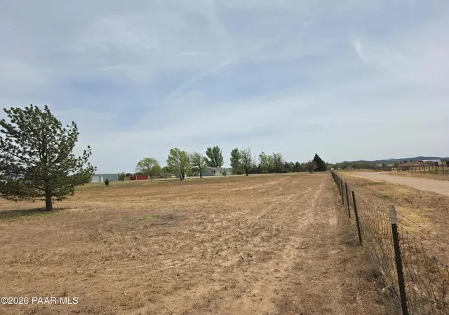 Homes for sale in Paulden, AZ | 23525 N Ropers Ln, Paulden, AZ 86334 | MLS# 1081395