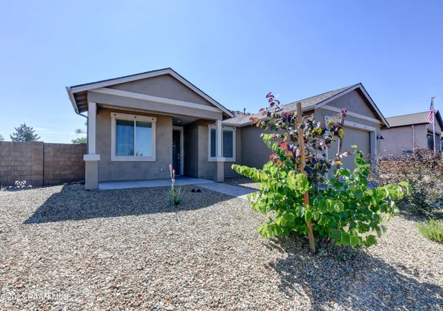 Photo 1 of Single family home for sale at 371 Grafton Ct, Chino Valley, AZ 86323 | MLS# 1081571 | Listing updated on 2026-10-08