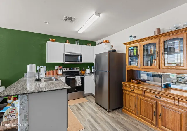 Homes for sale in Morristown, AZ | 456 Reizen Dr, Morristown, AZ 85342 | MLS# 1081607