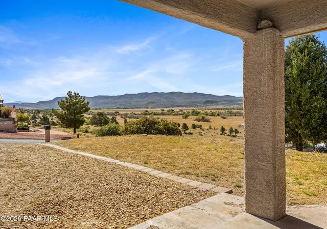 Photo 2 of Single family home for sale at 18420 S Peeples Valley Rd, Peeples Valley, AZ 86332 | MLS# 1081670 | Listing updated on 2026-05-28