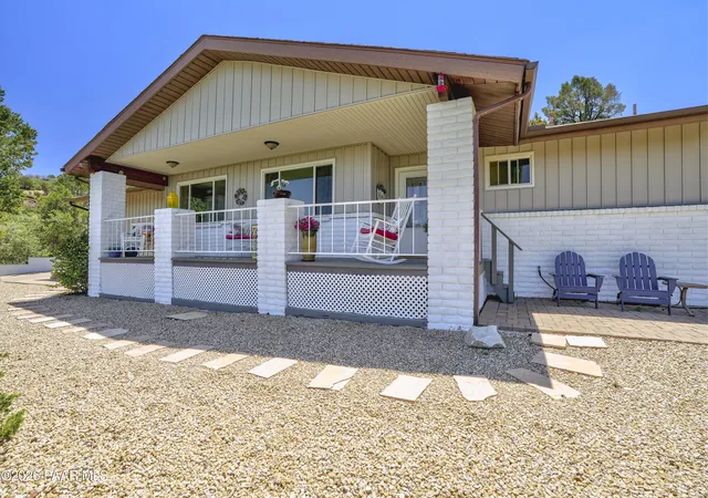Photo 3 of Single family home for sale at 820 Devereaux Dr, Prescott, AZ 86303 | MLS# 1081956 | Listing updated on 2026-10-19