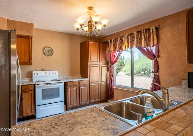 2nd image of 33750 S Ridgeway Rd, Black Canyon City, AZ 85324 | MLS# 1082045