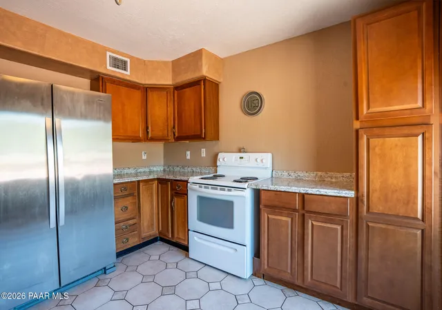 3rd image of 33750 S Ridgeway Rd, Black Canyon City, AZ 85324 | MLS# 1082045