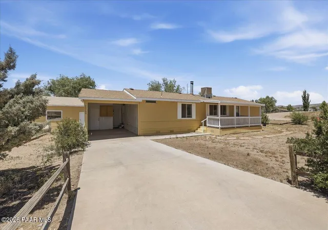 Homes for sale in Paulden, AZ | 24700 N Los Angeles St, Paulden, AZ 86334 | MLS# 1082429