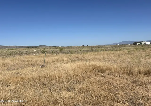 Homes for sale in Paulden, AZ | 0a Red Rock Rd, Paulden, AZ 86334 | MLS# 1082151