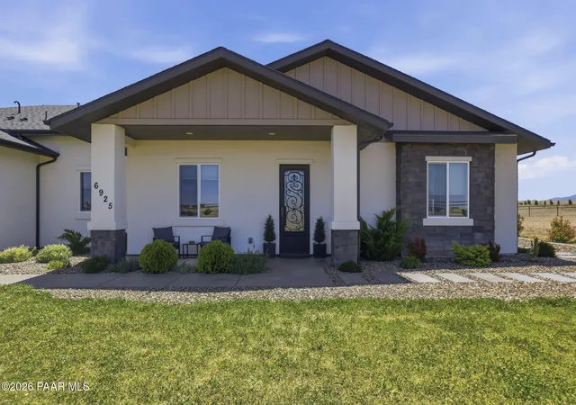 Photo 3 of Single family home for sale at 6925 E Manzella Ct, Prescott Valley, AZ 86315 | MLS# 1082214 | Listing updated on 2026-06-19