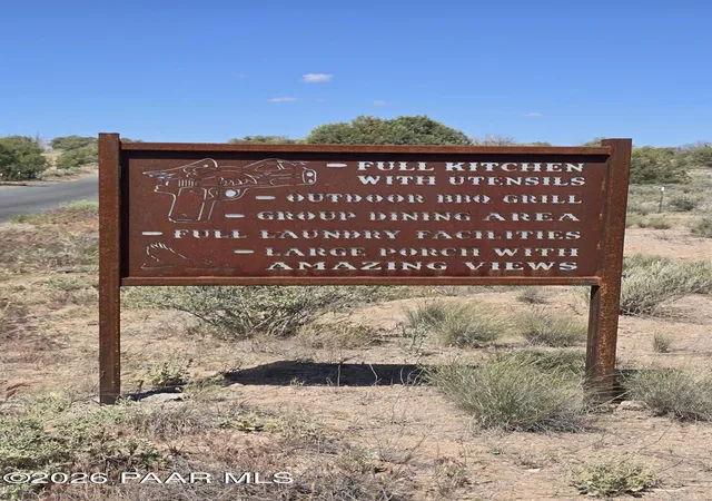 Homes for sale in Paulden, AZ | 2500 W Gunsite Rd, Paulden, AZ 86334 | MLS# 1082174
