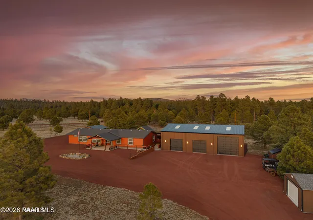 3rd image of 1150 N Three Bears Loop, Parks, AZ 86018 | MLS# 1083015