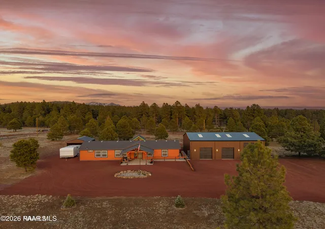 4th image of 1150 N Three Bears Loop, Parks, AZ 86018 | MLS# 1083015
