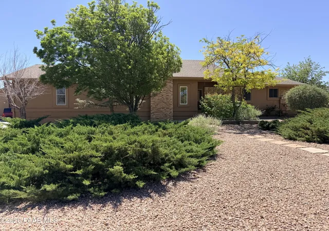 Photo 3 of Single family home for sale at 5697 N Honeysuckle Rd, Prescott, AZ 86305 | MLS# 1082265 | Listing updated on 2026-09-22