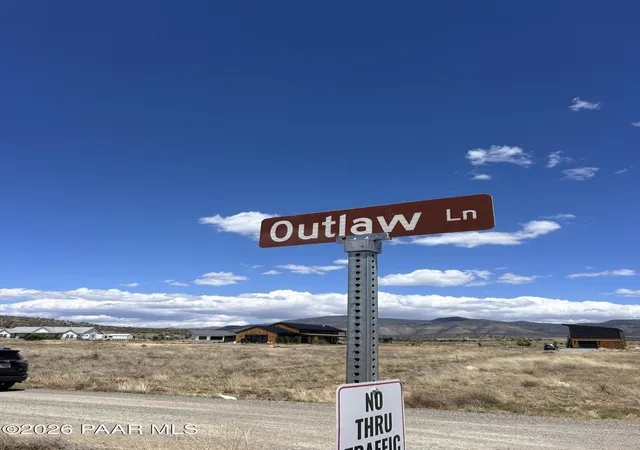 3rd image of 11757 N Outlaw Ln, Prescott Valley, AZ 86315 | MLS# 1082428