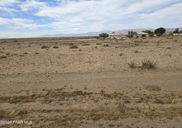 Homes for sale in Kingman, AZ | 7975 Chaparral Dr, Kingman, AZ 86401 | MLS# 1082728