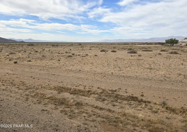 Homes for sale in Kingman, AZ | 7975 Chaparral Dr, Kingman, AZ 86401 | MLS# 1082728