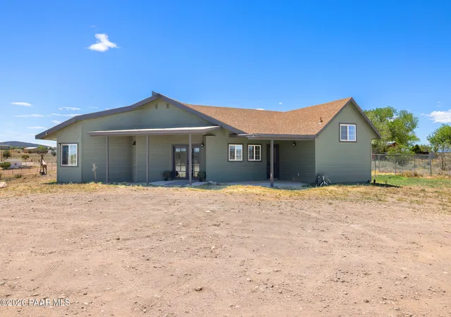 Photo 3 of Single family home for sale at 780 W Willow Wind Trl, Paulden, AZ 86334 | MLS# 1082588 | Listing updated on 2026-09-19