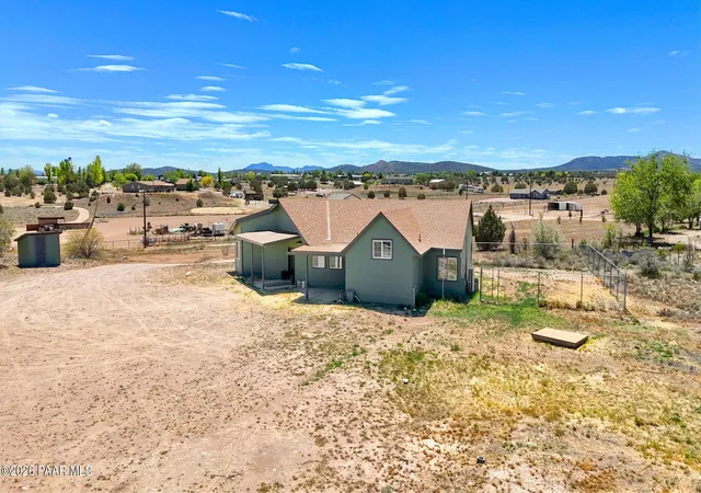Homes for sale in Paulden, AZ | 780 W Willow Wind Trl, Paulden, AZ 86334 | MLS# 1082588