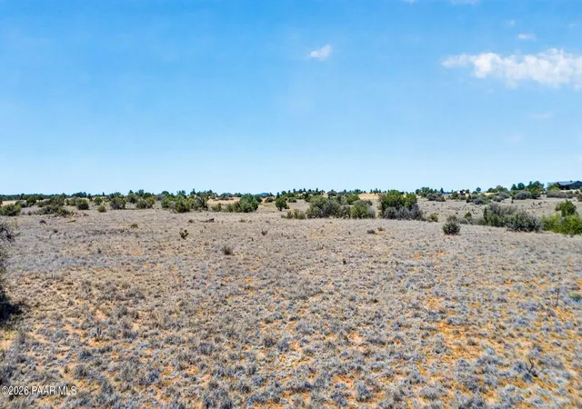 Photo 4 of Sale Pending at 88b N Pheasant Run Rd, Prescott, AZ 86305 | MLS# 1083164 | Listing updated on 2026-09-25