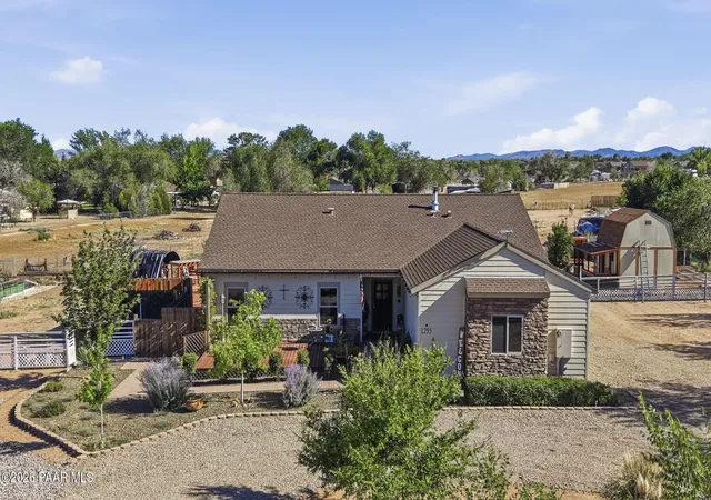 Photo 1 of Single family home for sale at 1255 W Center St, Chino Valley, AZ 86323 | MLS# 1082756 | Listing updated on 2026-08-28