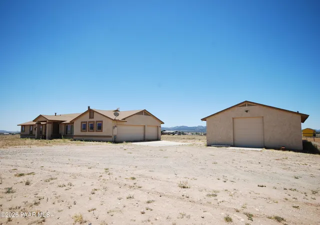 Homes for sale in Paulden, AZ | 3555 W Big Chino Rd, Paulden, AZ 86334 | MLS# 1082759