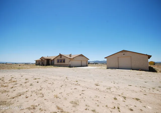 Homes for sale in Paulden, AZ | 3555 W Big Chino Rd, Paulden, AZ 86334 | MLS# 1082759
