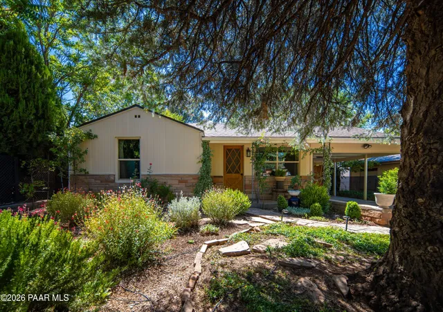 Photo 1 of Single family home for sale at 322 N Washington Ave, Prescott, AZ 86301 | MLS# 1082791 | Listing updated on 2026-09-23
