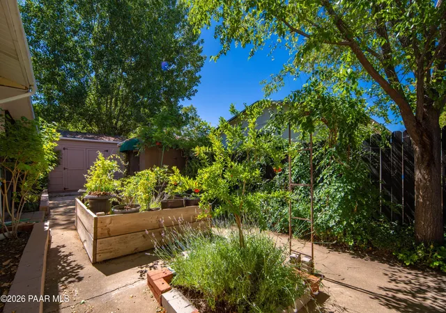 Photo 4 of Single family home for sale at 322 N Washington Ave, Prescott, AZ 86301 | MLS# 1082791 | Listing updated on 2026-09-23