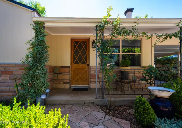 Photo 2 of Single family home for sale at 322 N Washington Ave, Prescott, AZ 86301 | MLS# 1082791 | Listing updated on 2026-09-23