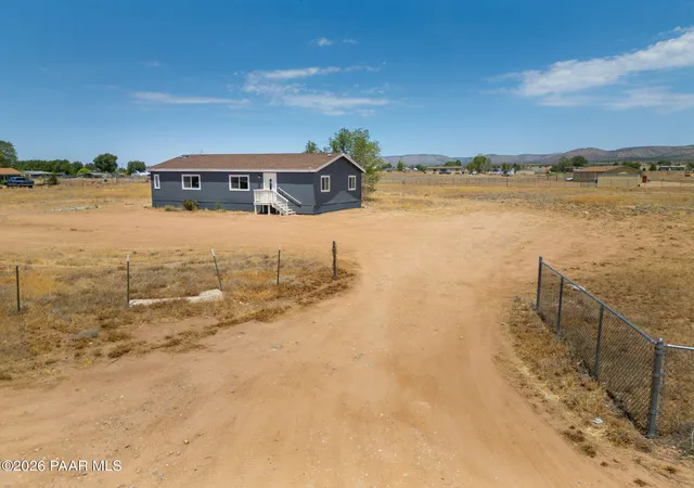 Homes for sale in Paulden, AZ | 1050 W Lingor Ln, Paulden, AZ 86334 | MLS# 1082978