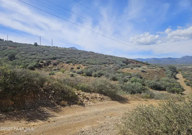 Homes for sale in Dewey Humboldt, AZ | 14355 E Rattlesnake Trl, Dewey Humboldt, AZ 86333 | MLS# 1082881