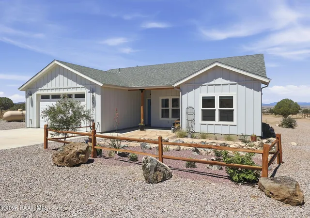 Homes for sale in Paulden, AZ | 23962 N Headwaters Rd, Paulden, AZ 86334 | MLS# 1083408