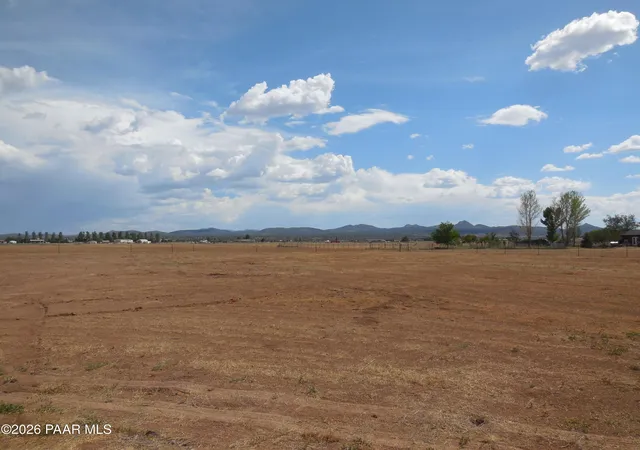 Homes for sale in Paulden, AZ | 2225 W Bayberry Dr, Paulden, AZ 86334 | MLS# 1082947