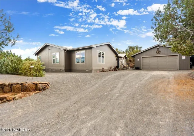 Homes for sale in Williams, AZ | 1944 N Francis Cir, Williams, AZ 86046 | MLS# 1082993