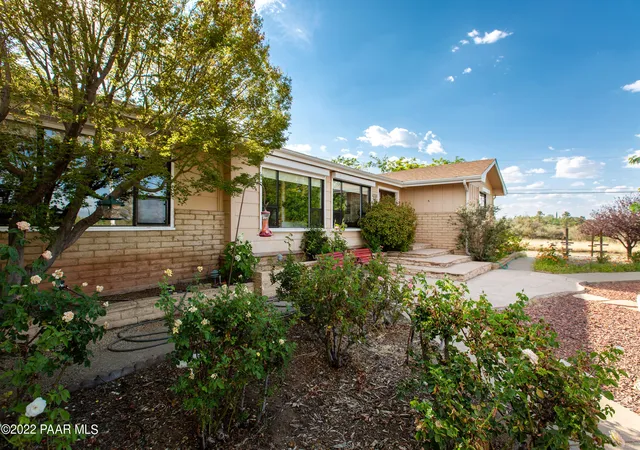 Photo 3 of Single family home for sale at 6050 N Williamson Valley Rd, Prescott, AZ 86305 | MLS# 1083386 | Listing updated on 2026-09-19