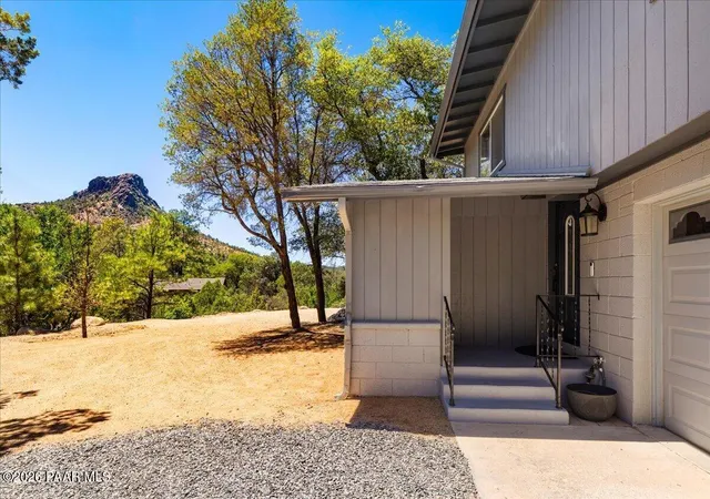 3rd image of 2040 W Thumb Butte Rd, Prescott, AZ 86305 | MLS# 1083052