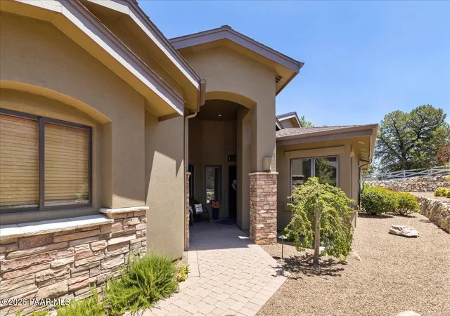 Photo 4 of Townhouse for sale at 1660 Stable Rock Rd, Prescott, AZ 86303 | MLS# 1083433 | Listing updated on 2026-08-27