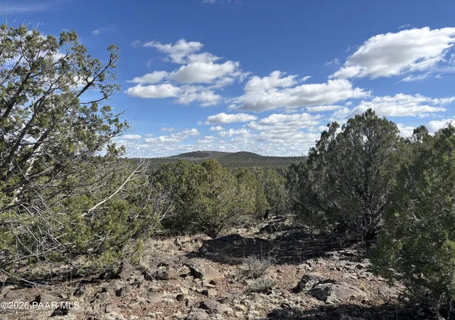 Homes for sale in Kingman, AZ | 352-26-004 Doe Trl, Kingman, AZ 86401 | MLS# 1083049