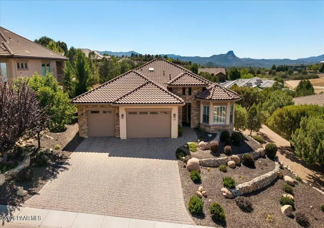 Homes for sale in Prescott, AZ | 894 Canyon Breeze Ct, Prescott, AZ 86303 | MLS# 1083547