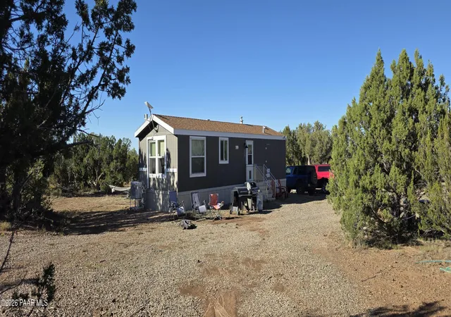 Photo 1 of Manufactured home for sale at 35636 Elk Ln, Seligman, AZ 86337 | MLS# 1083146 | Listing updated on 2026-09-17