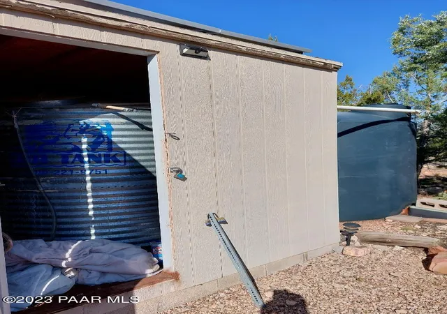 Homes for sale in Seligman, AZ | 57602 N Hermana Ln, Seligman, AZ 86337 | MLS# 1083152