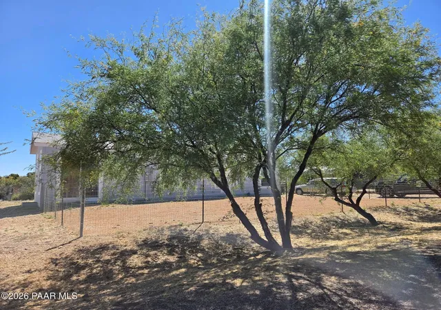 Photo 3 of Manufactured home for sale at 20779 E Sierra Dr, Mayer, AZ 86333 | MLS# 1083154 | Listing updated on 2026-07-22