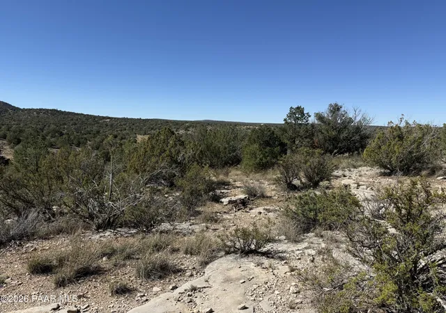 Land for sale at 33367 W Hora Cir, Seligman, AZ 86337 | MLS# 1083161