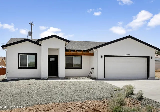Homes for sale in Mayer, AZ | 20599 E Wagon Wy, Mayer, AZ 86333 | MLS# 1083193