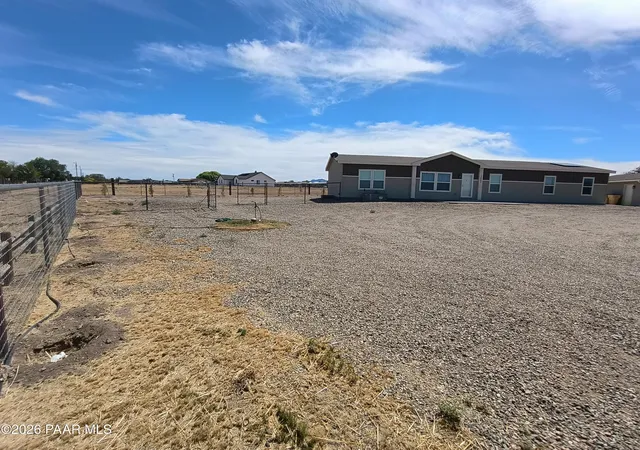 Homes for sale in Chino Valley, AZ | 1803 W Perkinsville Rd, Chino Valley, AZ 86323 | MLS# 1083231