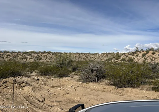 Homes for sale in Kingman, AZ | 201-28-129 Back Rd, Kingman, AZ 86401 | MLS# 1083243