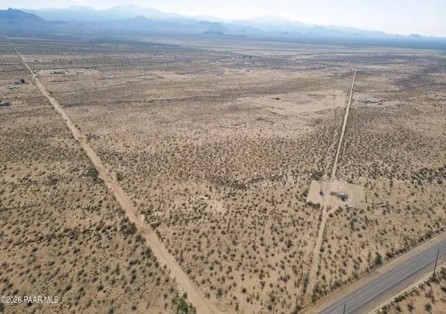 Homes for sale in Golden Valley, AZ | 306 27 045 S Colorado Rd, Golden Valley, AZ 86413 | MLS# 1083250