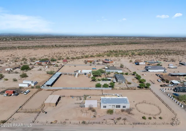 Homes for sale in Wittmann, AZ | 27513 N 252nd Ave, Wittmann, AZ 85361 | MLS# 1083300